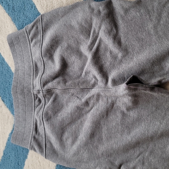 Lululemon pause Jogger size 6 - Picture 6 of 9